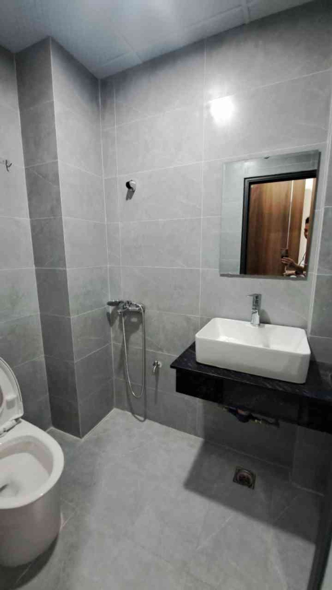 Bán nhà Trương Định - diện tích 45m2 5 tầng - Nhà 8 phòng cho thuê - giá 14,5 tỷ