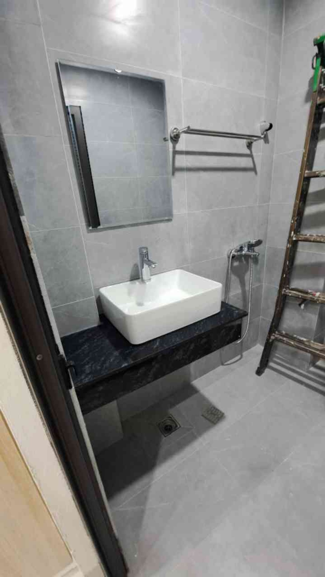 Bán nhà Trương Định - diện tích 45m2 5 tầng - Nhà 8 phòng cho thuê - giá 14,5 tỷ