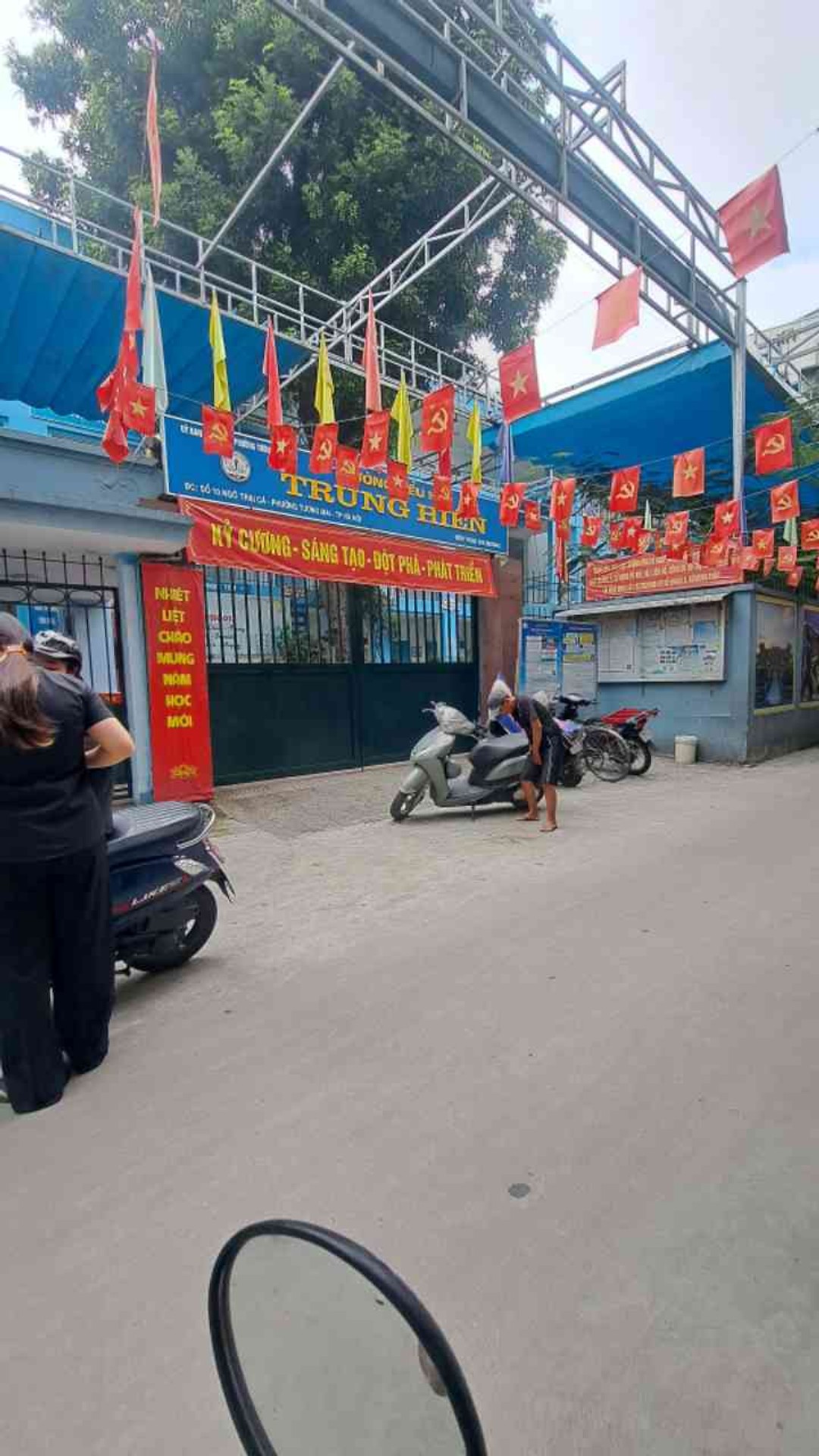 Bán nhà Trương Định - diện tích 45m2 5 tầng - Nhà 8 phòng cho thuê - giá 14,5 tỷ