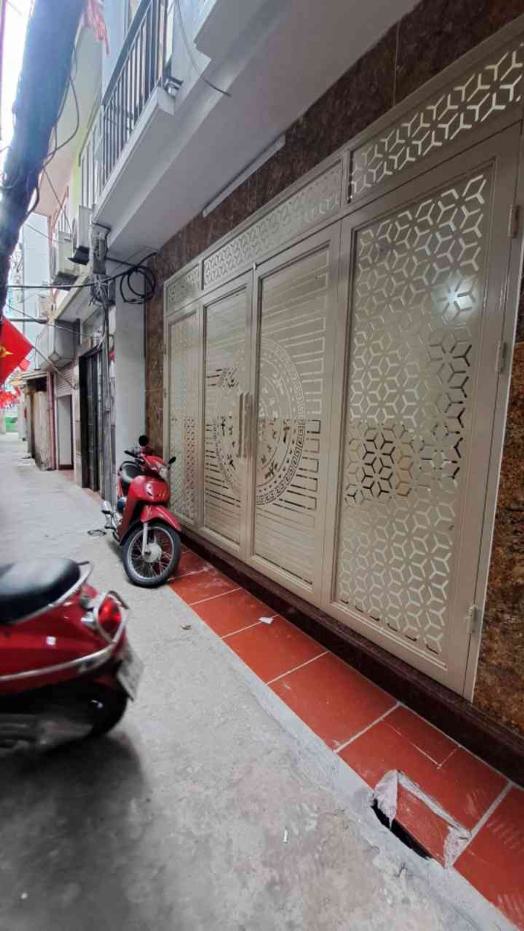 Bán nhà Trương Định - diện tích 45m2 5 tầng - Nhà 8 phòng cho thuê - giá 14,5 tỷ