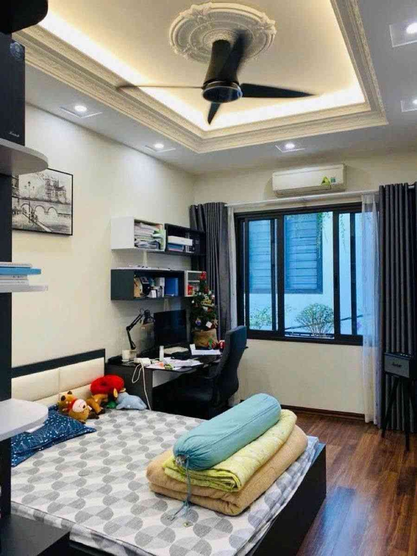 Bán nhà Nguyễn Văn Trỗi - diện tích 43m2 4 tầng - Lô góc ô tô cất trong nhà - giá 17 tỷ