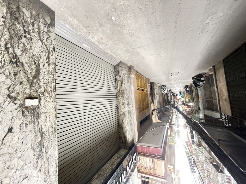 Bán nhà Minh Khai - diện tích 35m2 6 tầng - Ô tô đỗ cổng - giá 11 tỷ