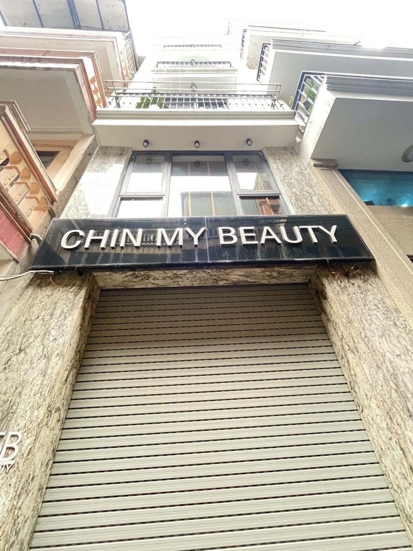 Bán nhà Minh Khai - diện tích 35m2 6 tầng - Ô tô đỗ cổng - giá 11 tỷ