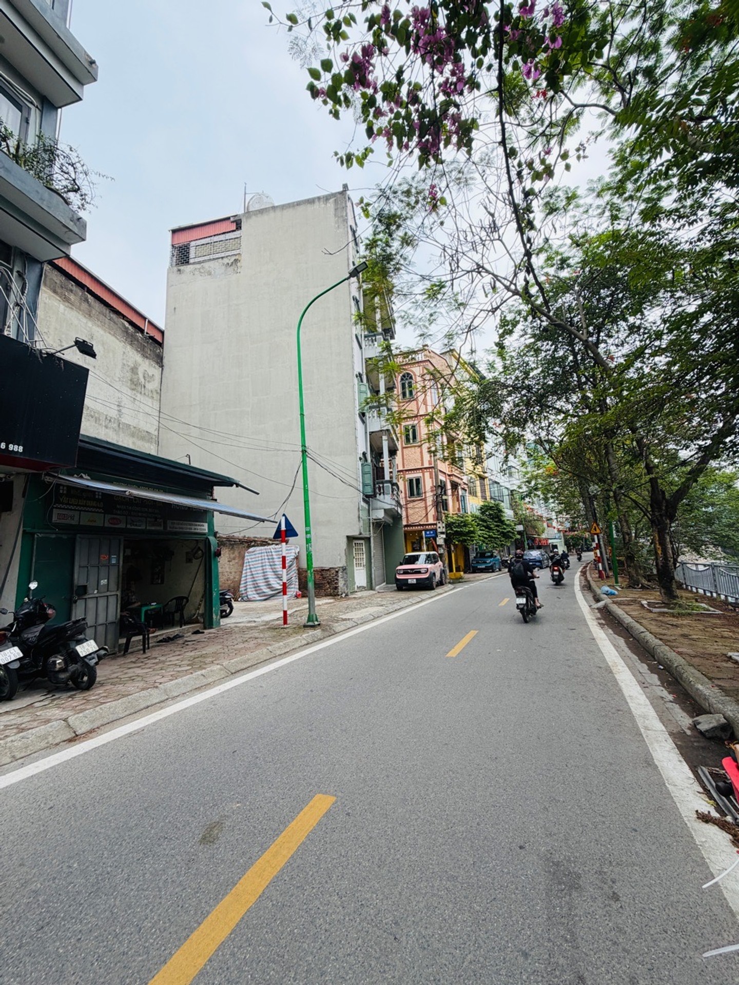 Bán nhà Trần Đại Nghĩa - diện tích 85m2 7 tầng - Mặt phố lớn, toà nhà 8 tầng thang máy kính - giá 55 tỷ