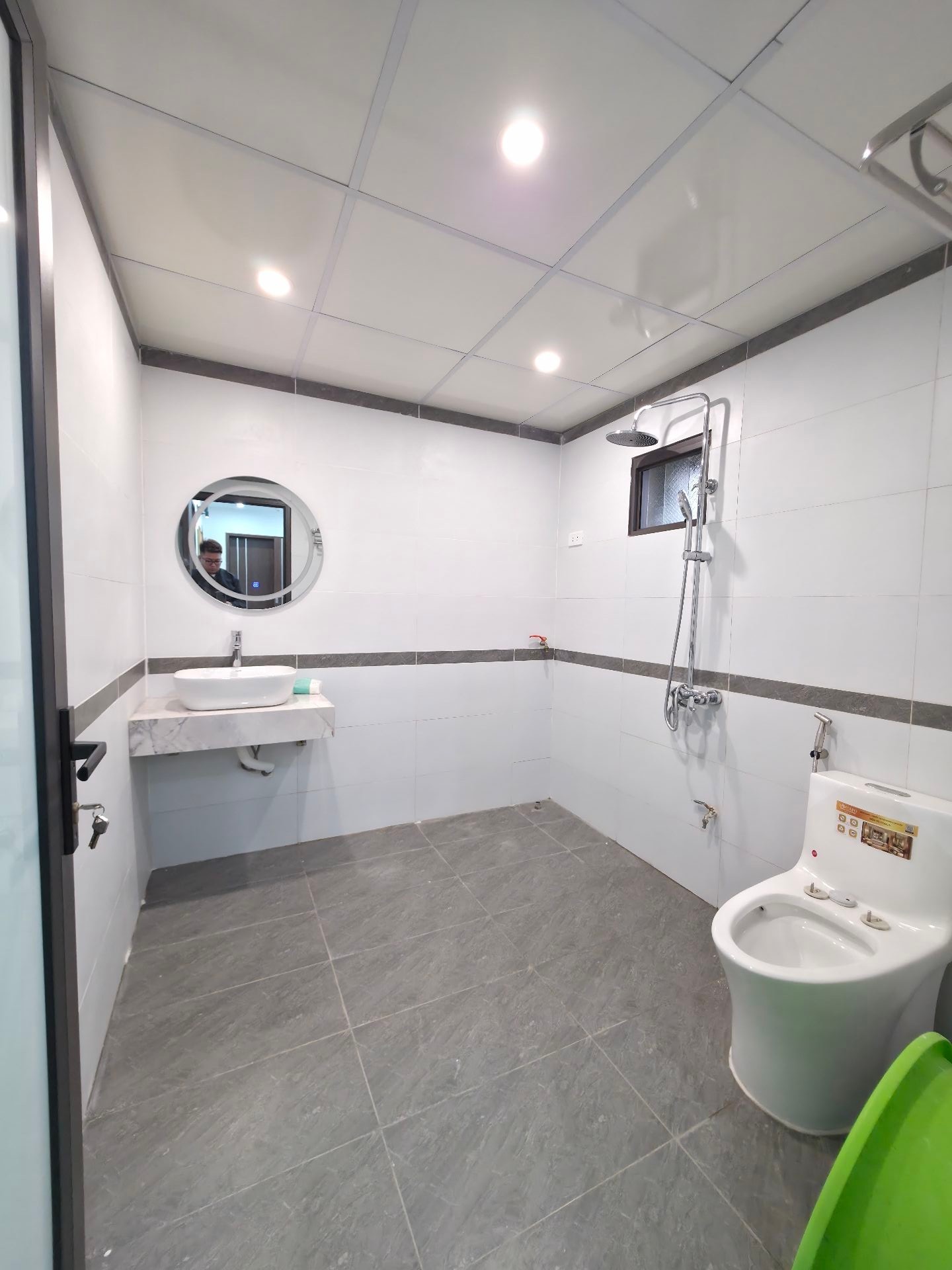 Bán nhà Tân Mai - diện tích 140m2 5 tầng - Lô góc thoáng sáng - giá 5,3 tỷ