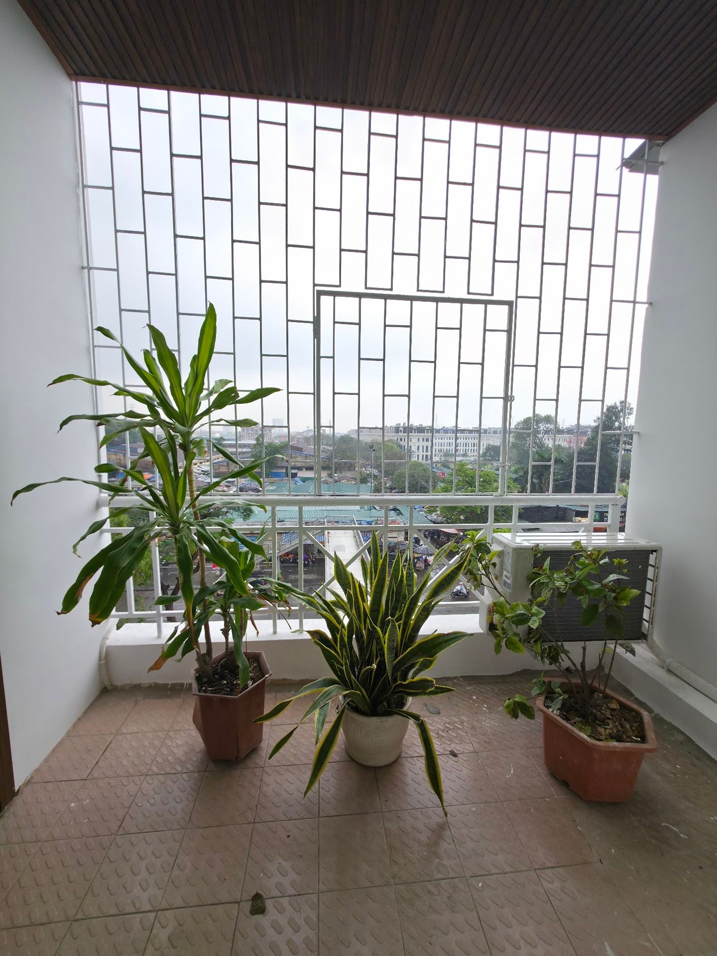 Bán nhà Tân Mai - diện tích 140m2 5 tầng - Lô góc thoáng sáng - giá 5,3 tỷ