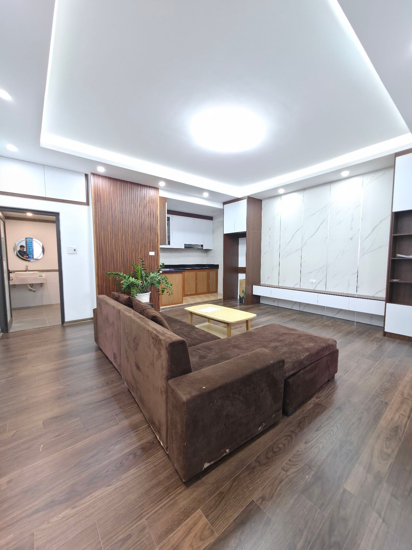 Bán nhà Tân Mai - diện tích 140m2 5 tầng - Lô góc thoáng sáng - giá 5,3 tỷ