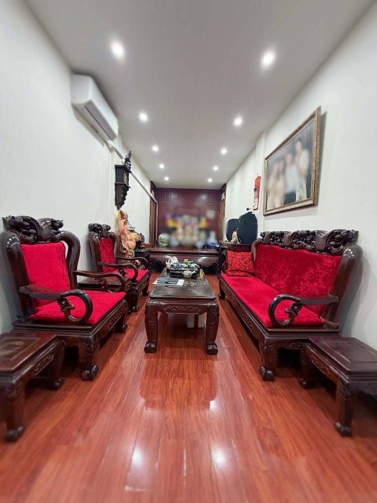 Bán nhà La Thành - diện tích 65m2 5 tầng - Mặt phố kinh doanh sầm uất - giá 36,5 tỷ