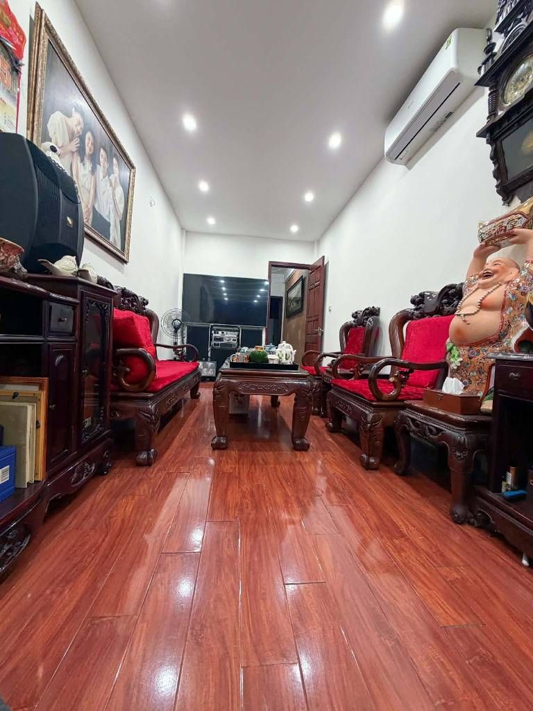 Bán nhà La Thành - diện tích 65m2 5 tầng - Mặt phố kinh doanh sầm uất - giá 36,5 tỷ