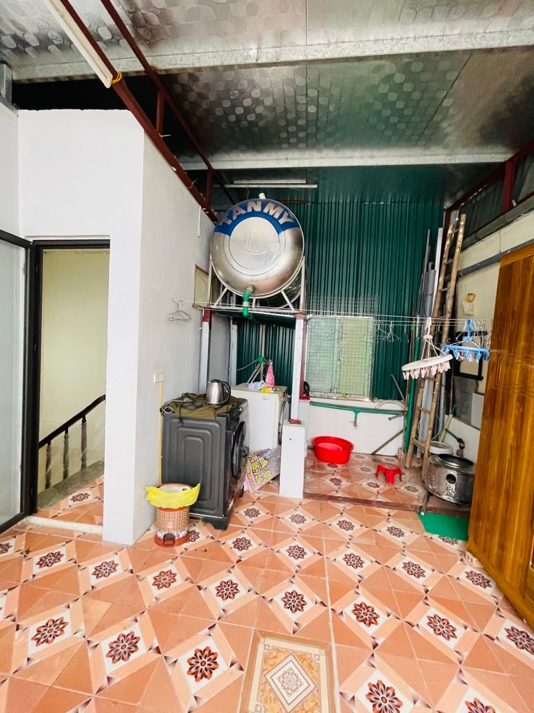 Bán nhà Định Công Hạ - diện tích 40m2 3 tầng - ô tô đỗ tránh - giá 3,5 tỷ