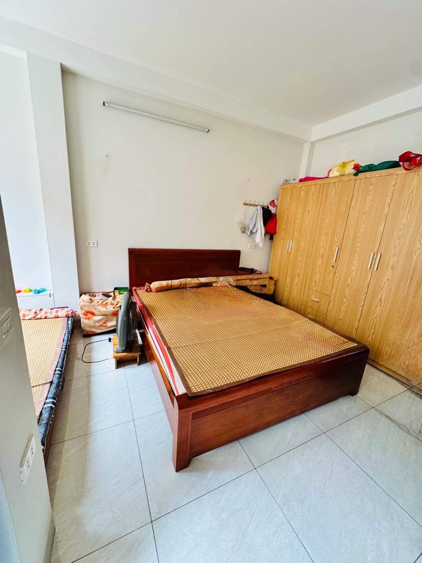 Bán nhà Khương Trung - diện tích 23m2 6 tầng - Mặt phố ô tô tránh, kinh doanh đa ngành - giá 18 tỷ