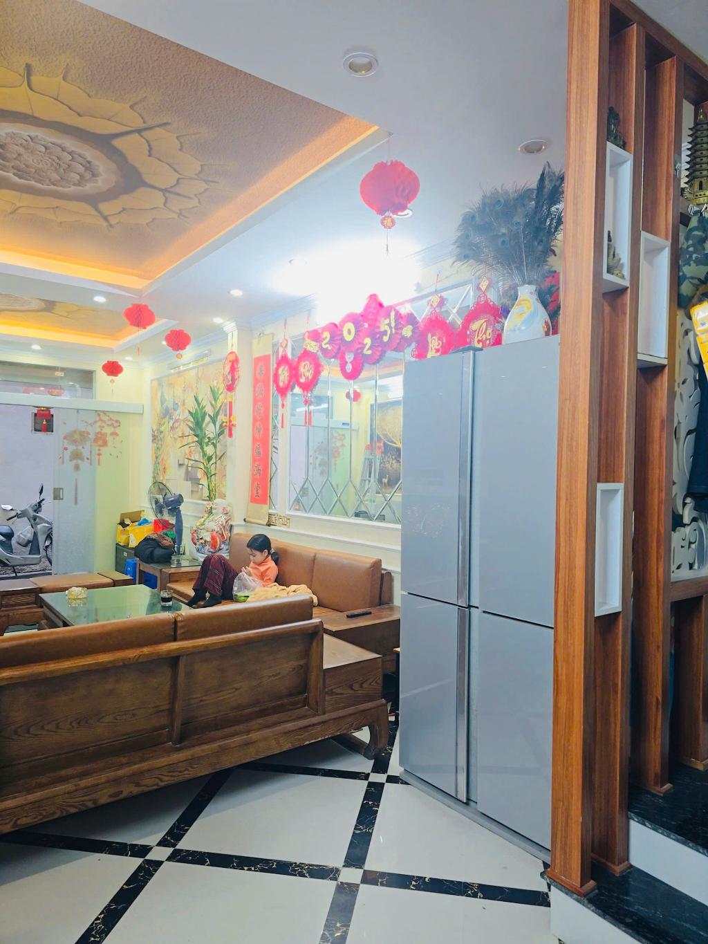 Bán nhà Hoàng Mai - diện tích 43m2 5 tầng - Căn góc 3 thoáng - giá 10,95 tỷ