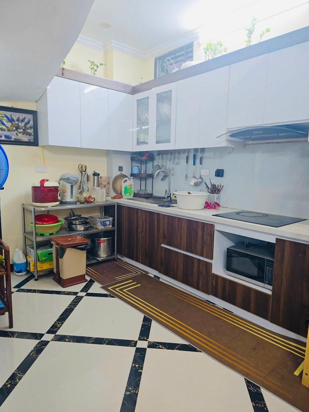 Bán nhà Hoàng Mai - diện tích 43m2 5 tầng - Căn góc 3 thoáng - giá 10,95 tỷ