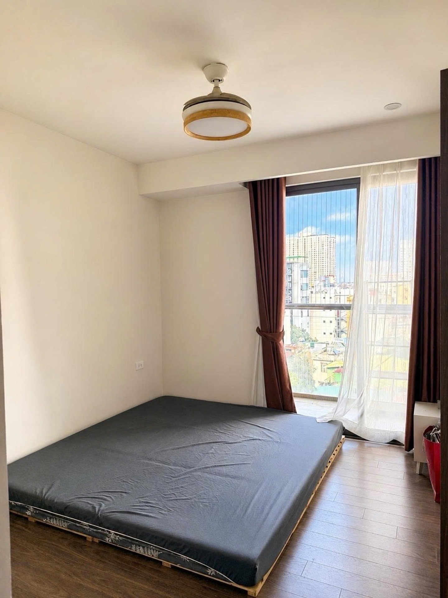 Bán nhà Minh Khai - diện tích 96m2 6 tầng - Lô góc cực giá trị - giá 12,4 tỷ