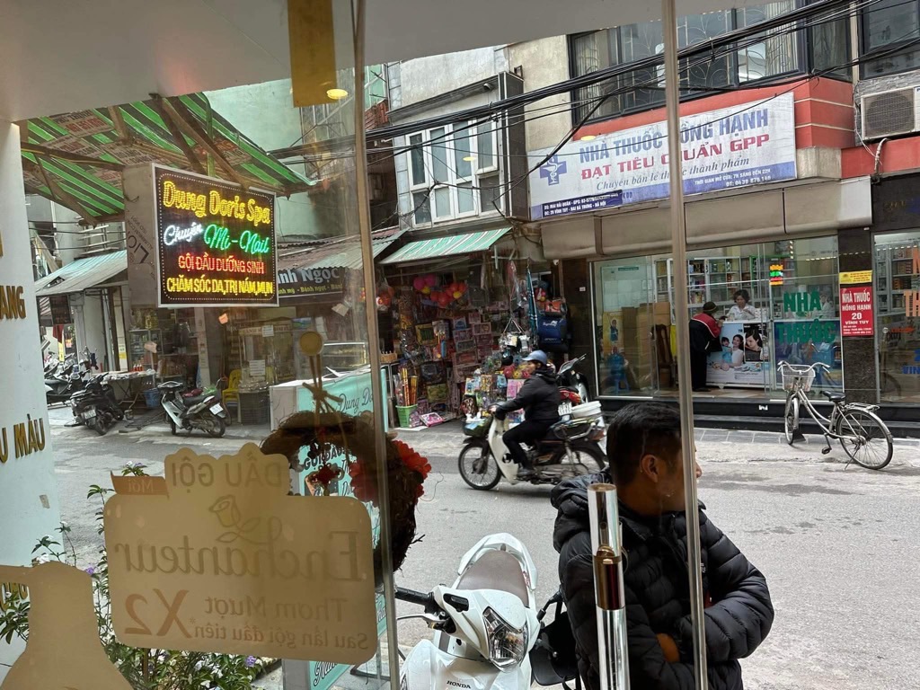 Bán nhà Vĩnh Tuy - diện tích 57m2 2 tầng - nhà mặt phố chợ đẹp - giá 25 tỷ