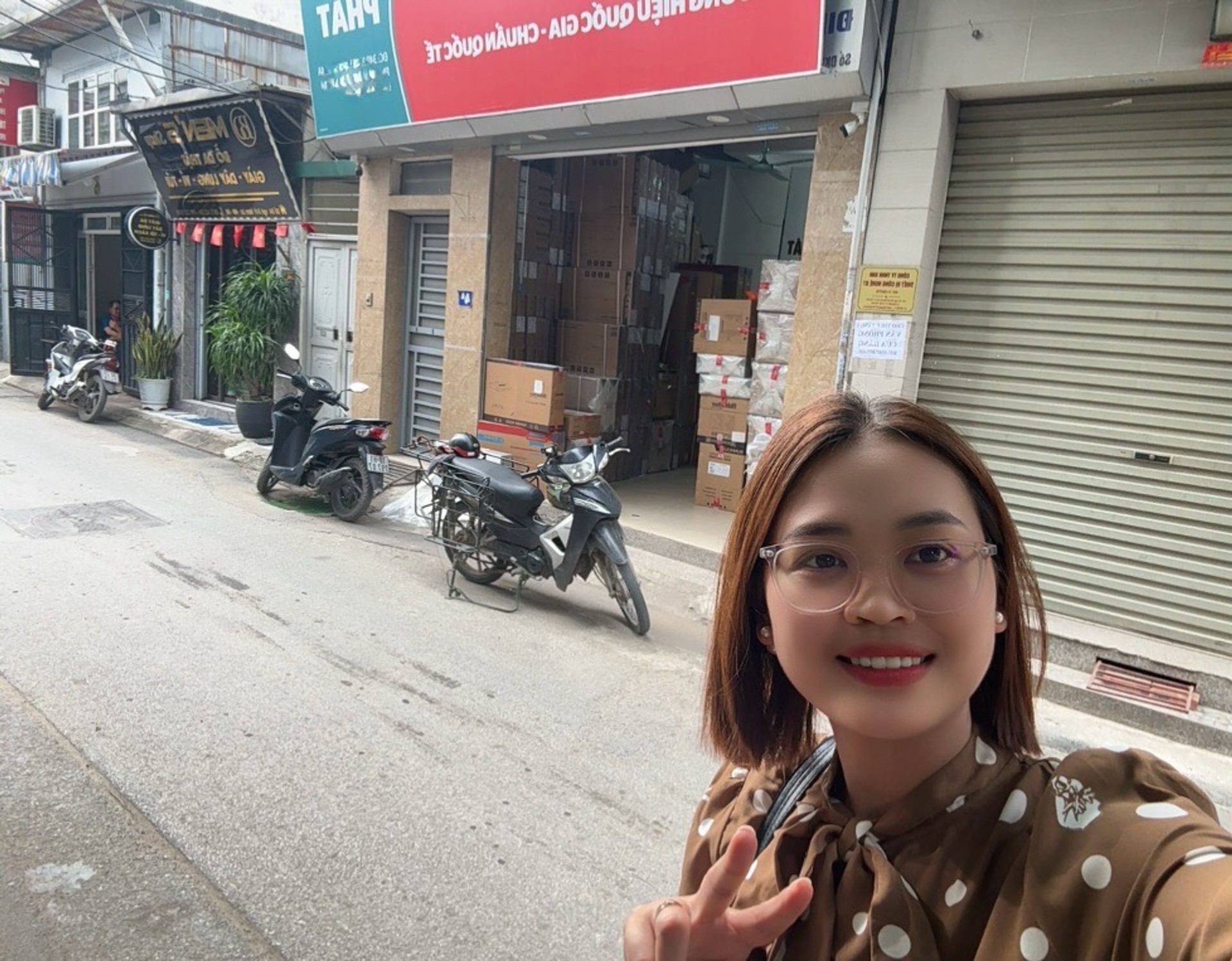 Bán nhà Nam Dư - diện tích 103m2 2 tầng - Mặt ngõ ô tô vào nhà - giá 23,5 tỷ
