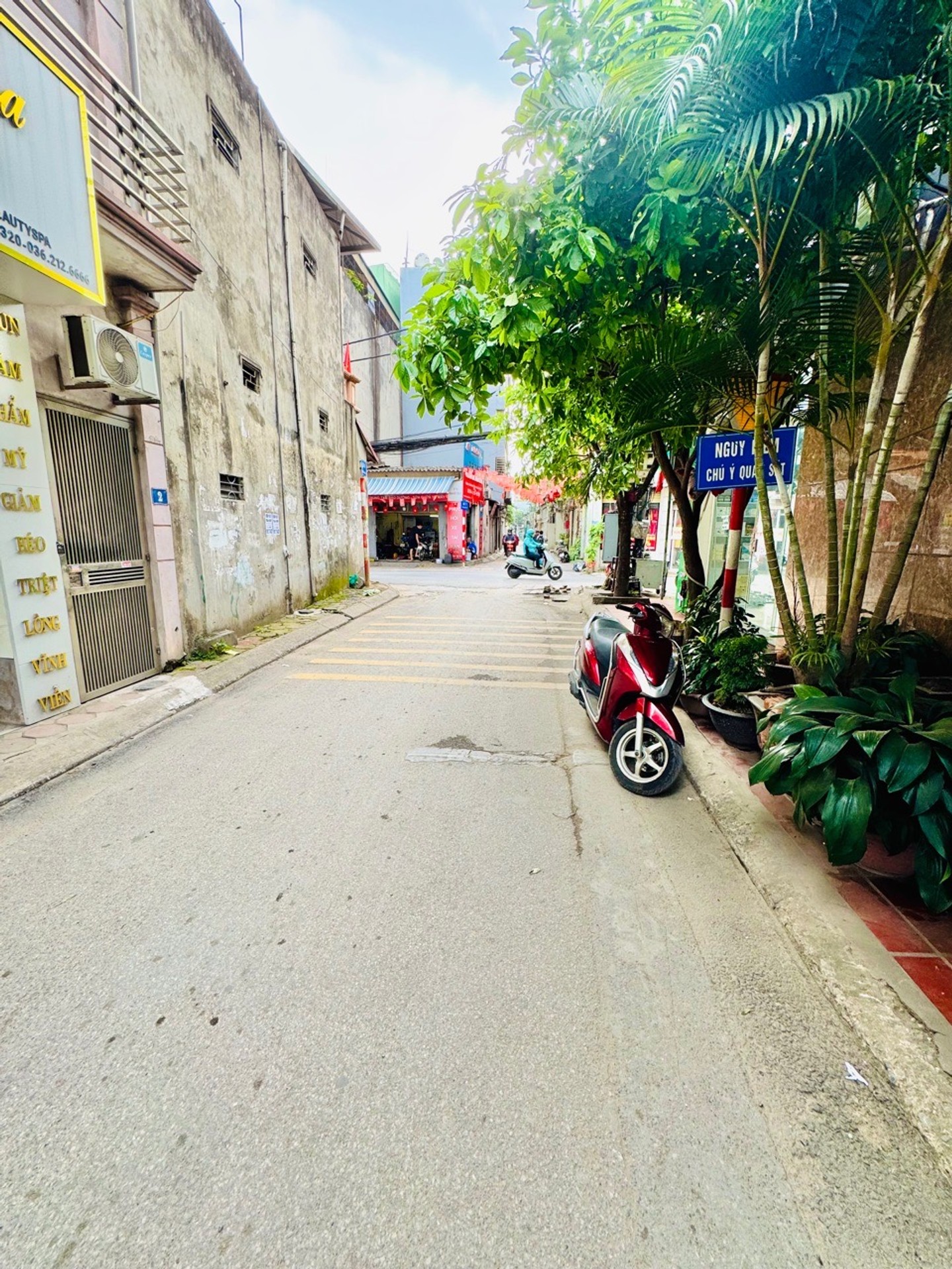 Bán nhà Nam Dư - diện tích 103m2 2 tầng - Mặt ngõ ô tô vào nhà - giá 23,5 tỷ