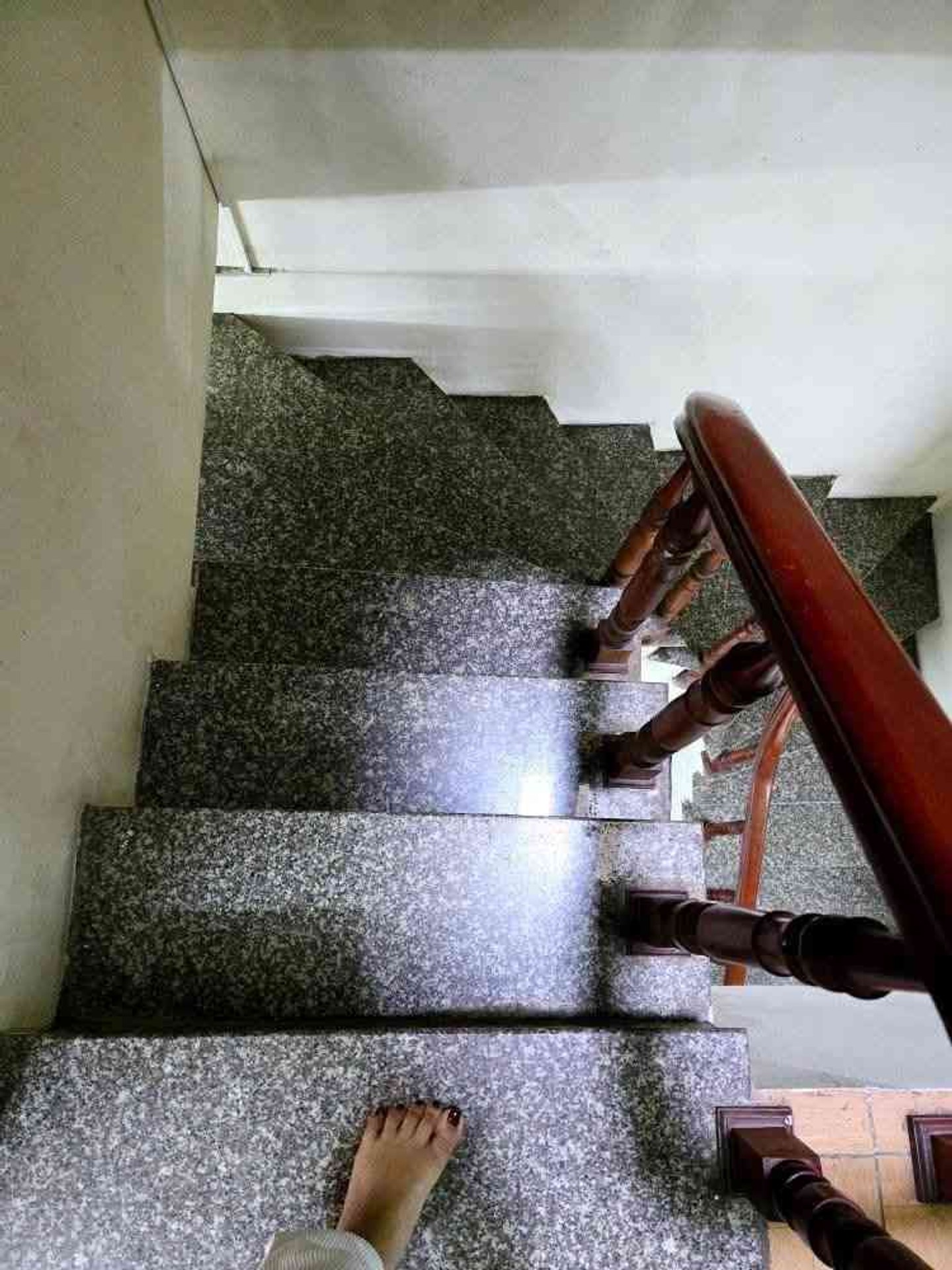 Bán nhà Vĩnh Hưng - diện tích 45m2 4 tầng - LÔ GÓC 3 MẶT THOÁNG - giá 8,5 tỷ