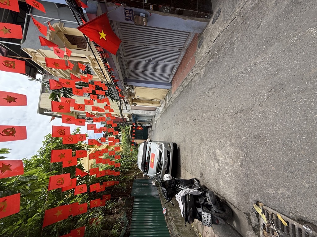 Bán nhà Trần Đại Nghĩa - diện tích 110m2 8 tầng - Ô TÔ CỨU HOẢ ĐỖ CỬA - giá 38 tỷ