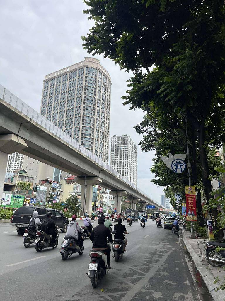 Bán nhà Nguyễn Trãi - diện tích 56m2 4 tầng - Mặt phố kinh doanh khủng khiếp - giá 42 tỷ