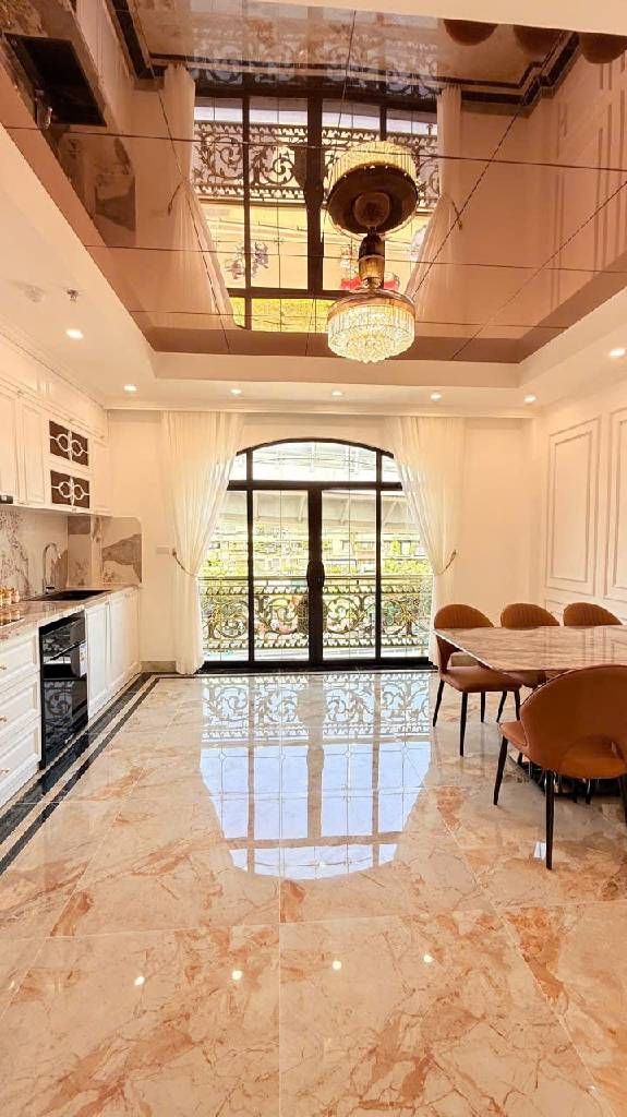 Bán nhà Đại La - diện tích 40m2 7 tầng - mặt tiền 5m - giá 29,6 tỷ