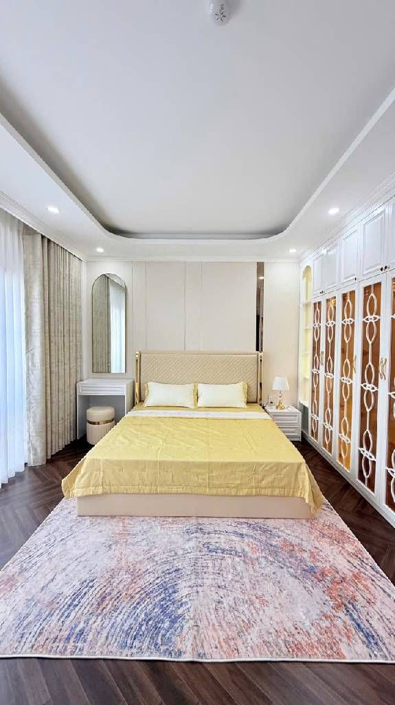 Bán nhà Đại La - diện tích 40m2 7 tầng - mặt tiền 5m - giá 29,6 tỷ