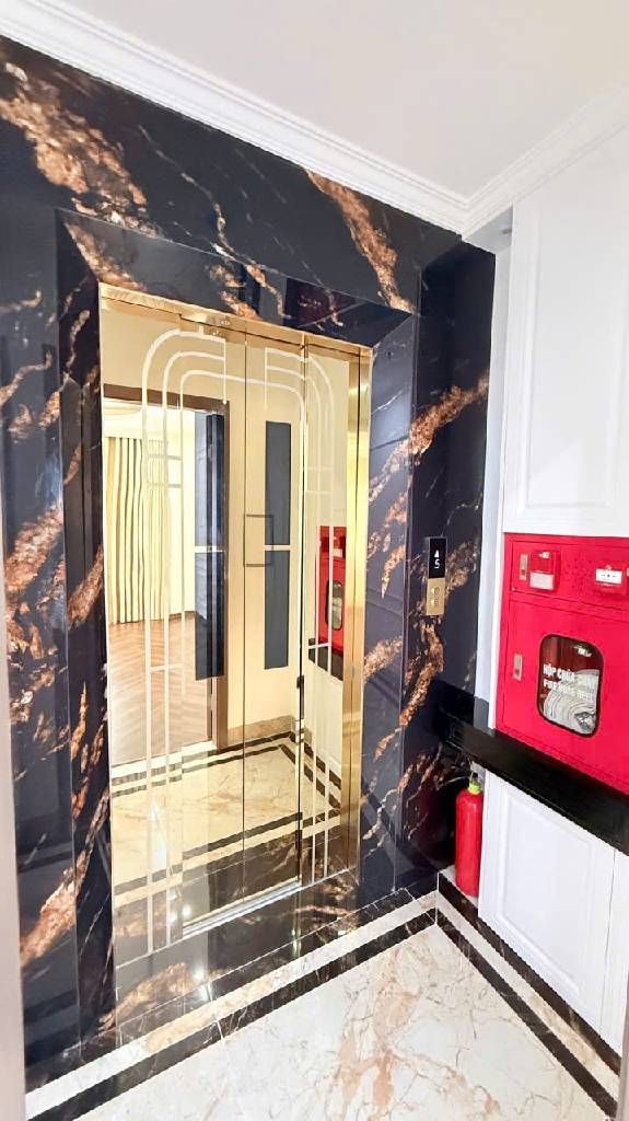 Bán nhà Đại La - diện tích 40m2 7 tầng - mặt tiền 5m - giá 29,6 tỷ