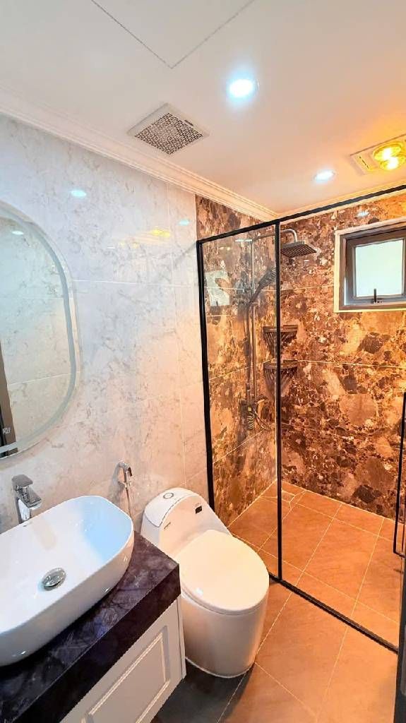 Bán nhà Đại La - diện tích 40m2 7 tầng - mặt tiền 5m - giá 29,6 tỷ