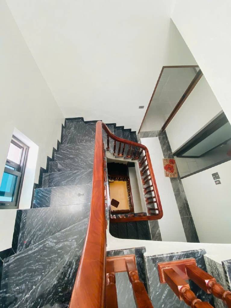 Bán nhà Thúy Lĩnh - diện tích 65m2 4 tầng - Mặt tiền đỉnh, vị trí đẹp - giá 11,2 tỷ