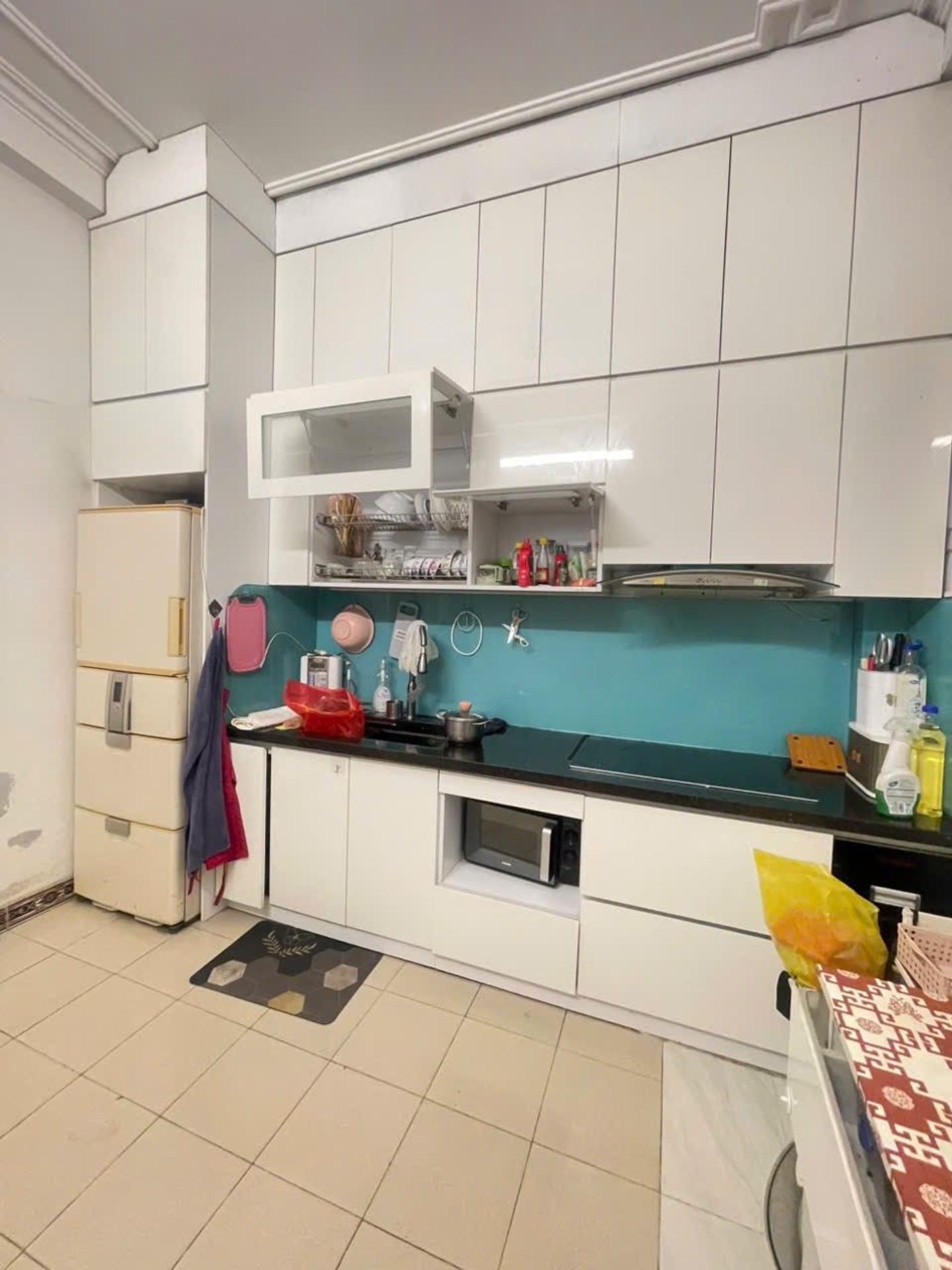 Bán nhà Hai Bà Trưng - diện tích 41m2 3 tầng - Nhà gần phố, ngõ nông thoáng - giá 9,5 tỷ
