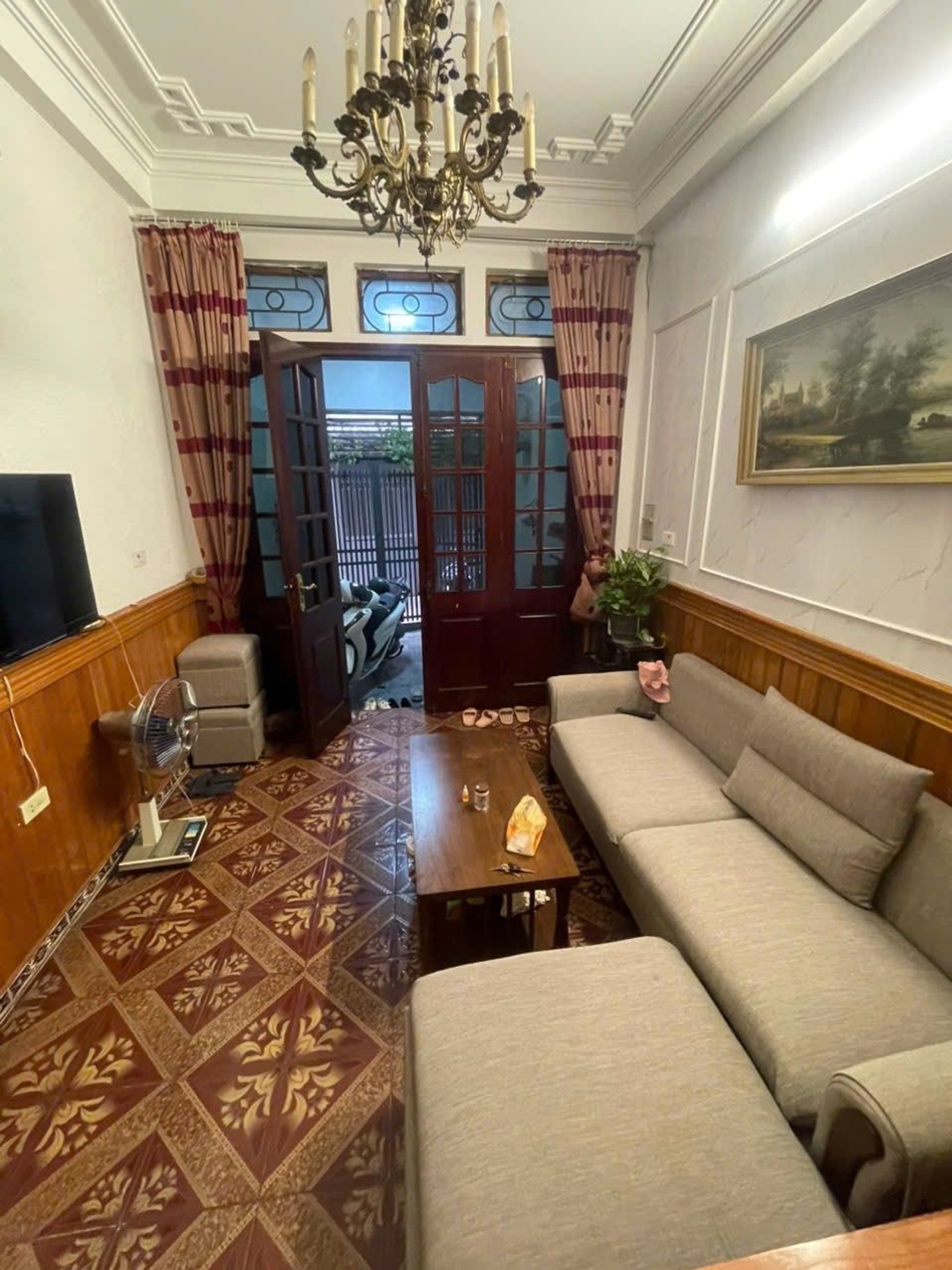 Bán nhà Hai Bà Trưng - diện tích 41m2 3 tầng - Nhà gần phố, ngõ nông thoáng - giá 9,5 tỷ