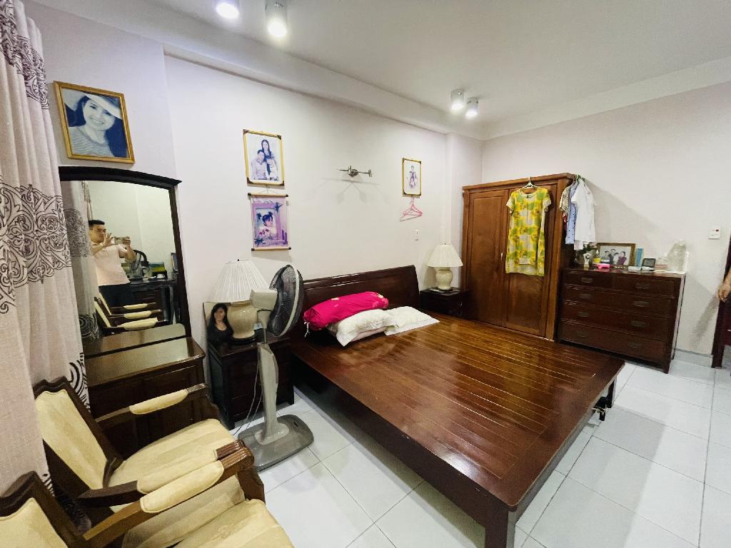 Bán nhà Thanh Nhàn - diện tích 55m2 5 tầng - ô tô đỗ cửa - giá 25 tỷ