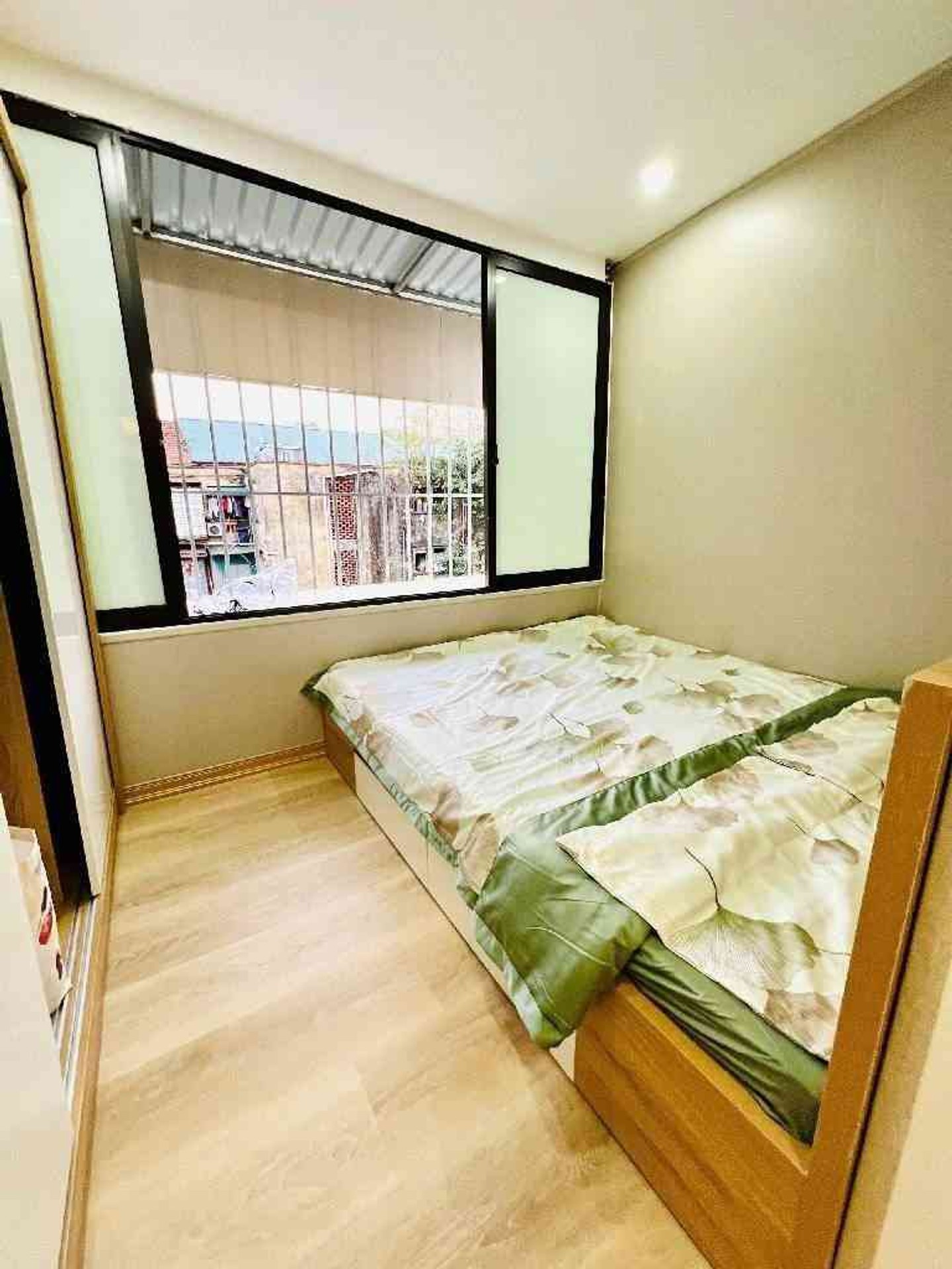 Bán nhà 8/3 - diện tích 19m2 2 tầng - Ô TÔ ĐỖ - giá 2,8 tỷ
