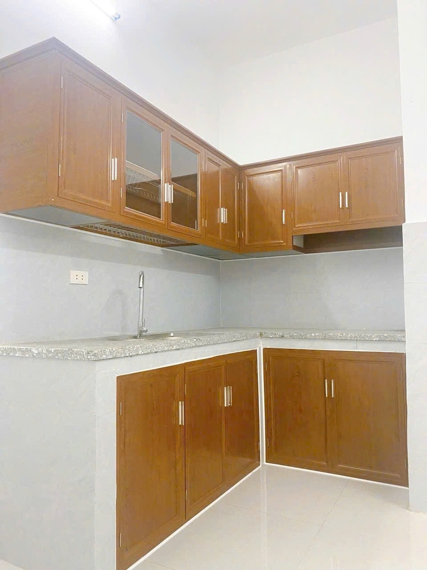 Bán nhà Định Công Thượng - diện tích 46m2 2 tầng - Nhà mặt ngõ kinh doanh online - giá 3,5 tỷ