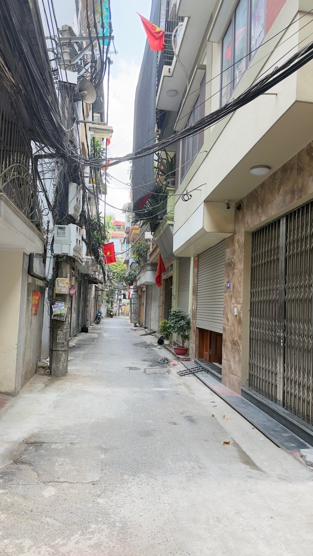 Bán nhà Trương Định - diện tích 61m2 7 tầng - Thang máy, ô tô tránh - giá 17,7 tỷ