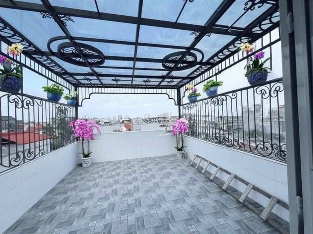 Bán nhà Đông Thiên - diện tích 50m2 5 tầng - ô tô ngủ trong nhà - giá 14,8 tỷ