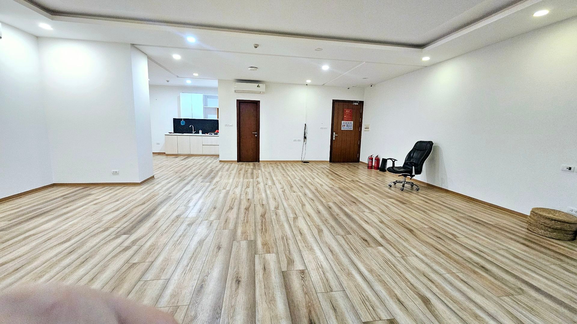 Bán nhà Đại Từ - diện tích 266m2 2 tầng - Căn hộ sân vườn view cực thoáng sáng - giá 16 tỷ
