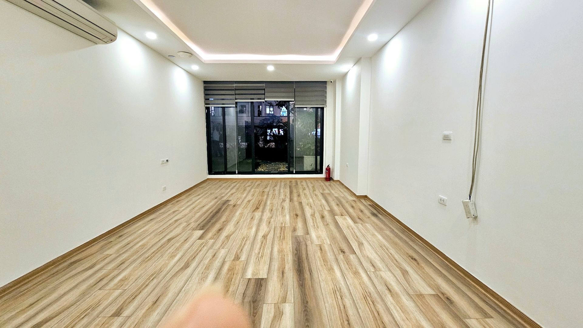 Bán nhà Đại Từ - diện tích 266m2 2 tầng - Căn hộ sân vườn view cực thoáng sáng - giá 16 tỷ