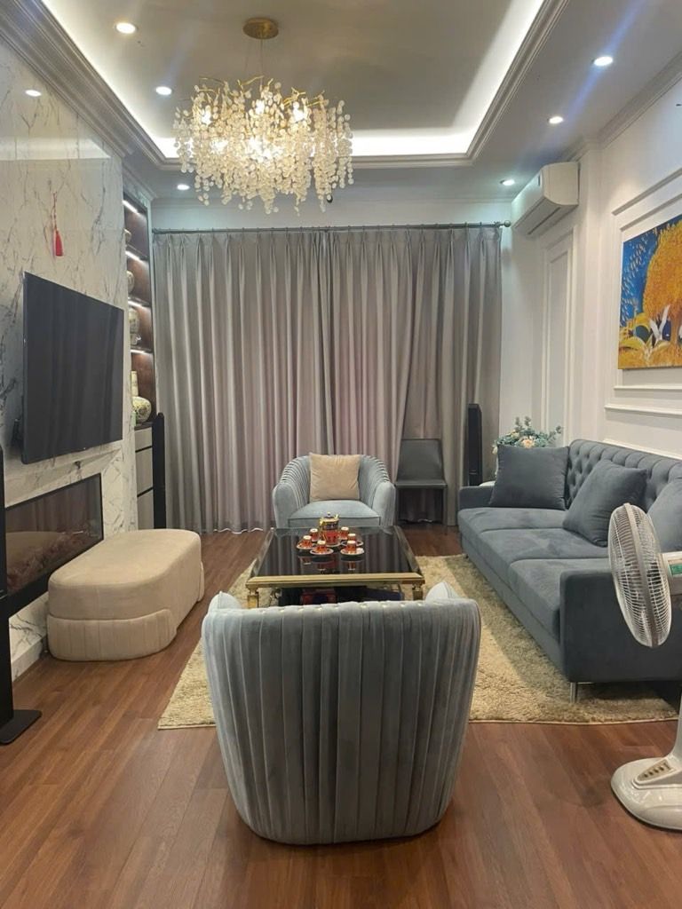 Bán nhà Pháo Đài Láng - diện tích 60m2 6 tầng - Lô góc, vỉa hè - giá 31,9 tỷ