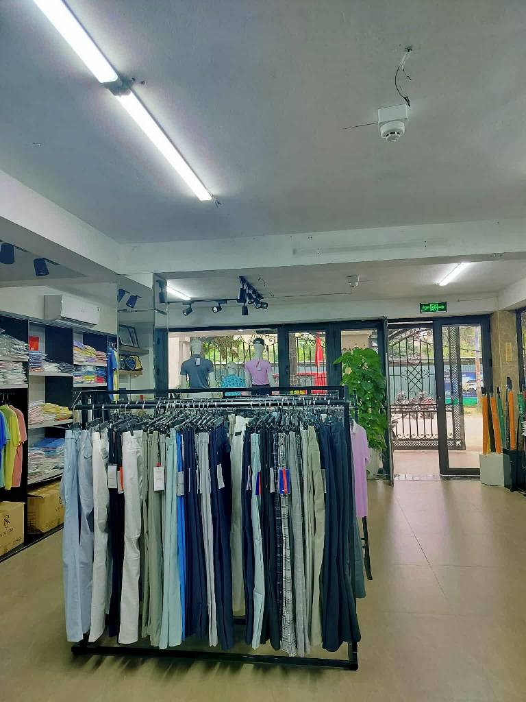 Bán nhà Cầu Bươu - diện tích 122.4m2 5 tầng - Lô góc 2 mặt thoáng - giá 32,7 tỷ