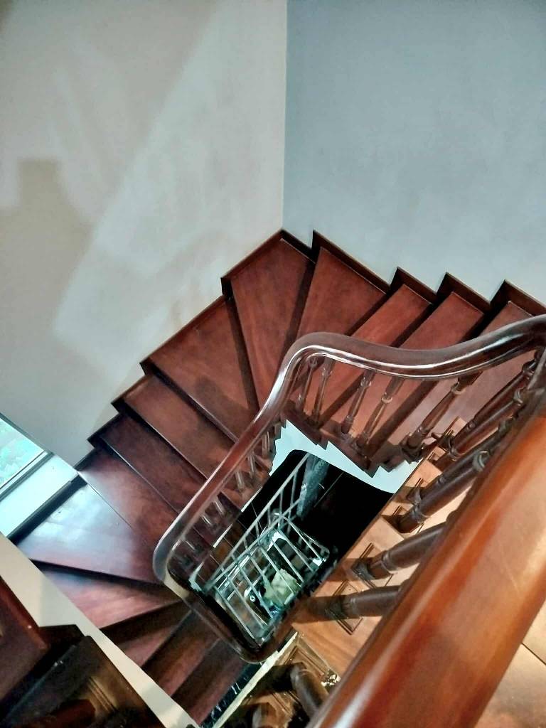 Bán nhà Cầu Bươu - diện tích 122.4m2 5 tầng - Lô góc 2 mặt thoáng - giá 32,7 tỷ