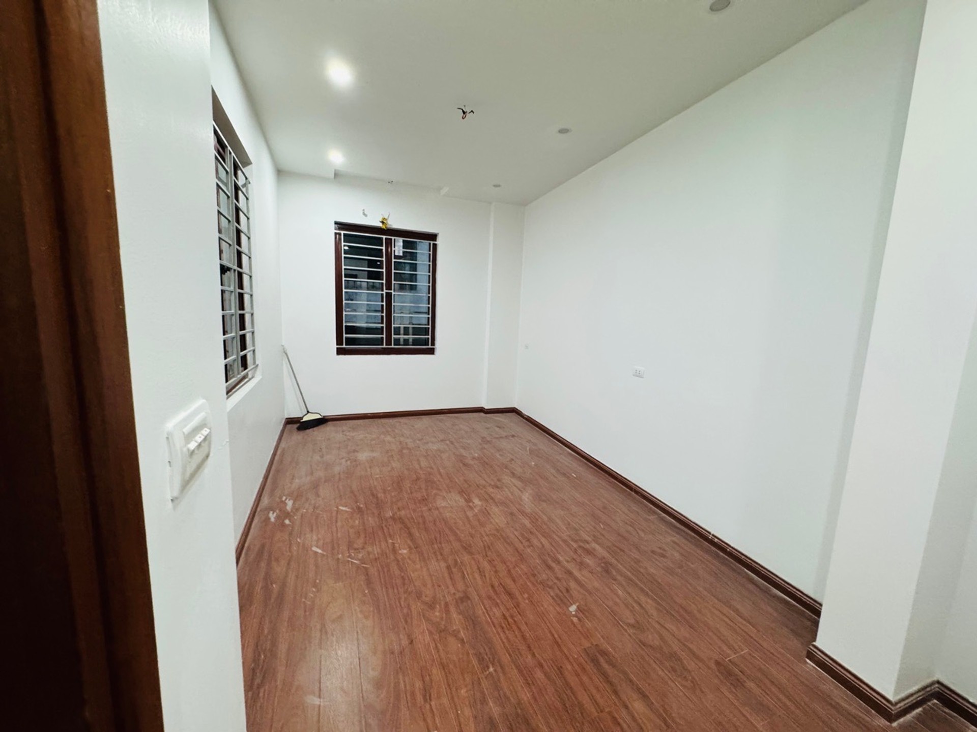 Bán nhà Chợ Khâm Thiên - diện tích 62m2 4 tầng - Nhà đẹp hiếm có - giá 10,9 tỷ