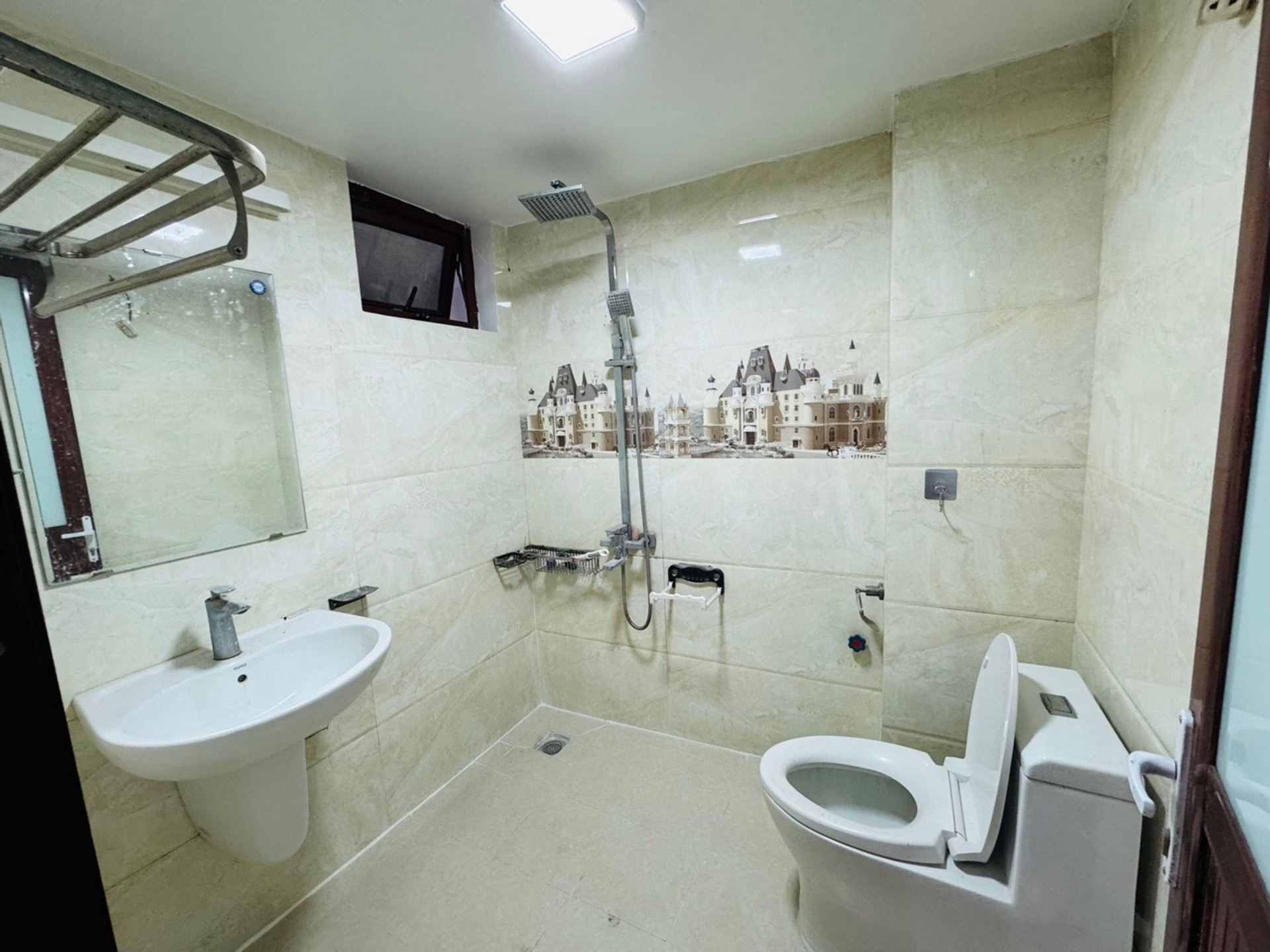 Bán nhà Chợ Khâm Thiên - diện tích 62m2 4 tầng - Nhà đẹp hiếm có - giá 10,9 tỷ