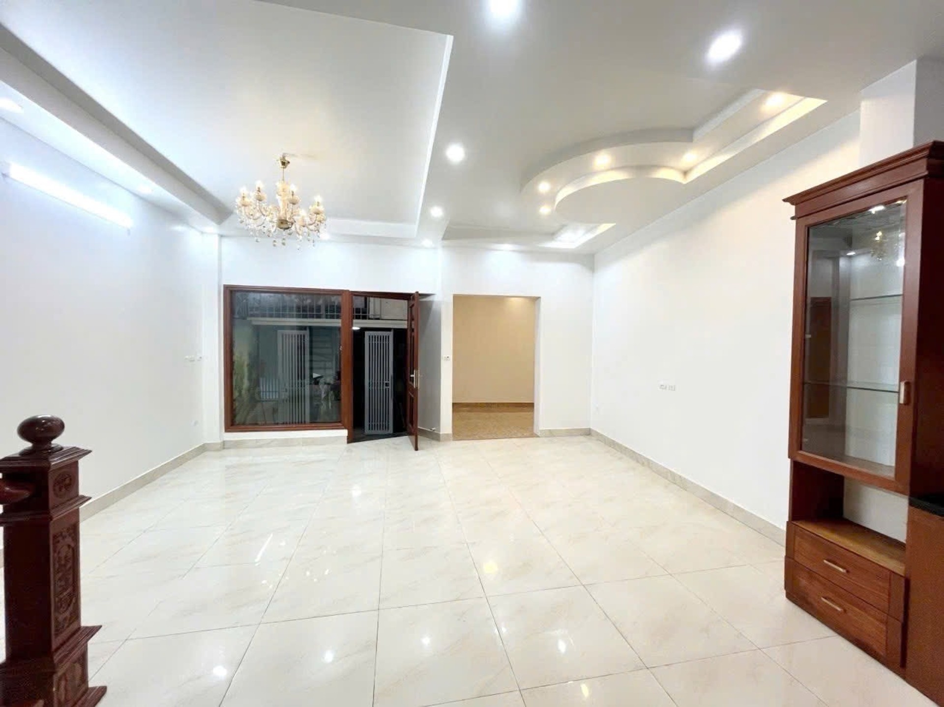 Bán nhà Chợ Khâm Thiên - diện tích 62m2 4 tầng - Nhà đẹp hiếm có - giá 10,9 tỷ