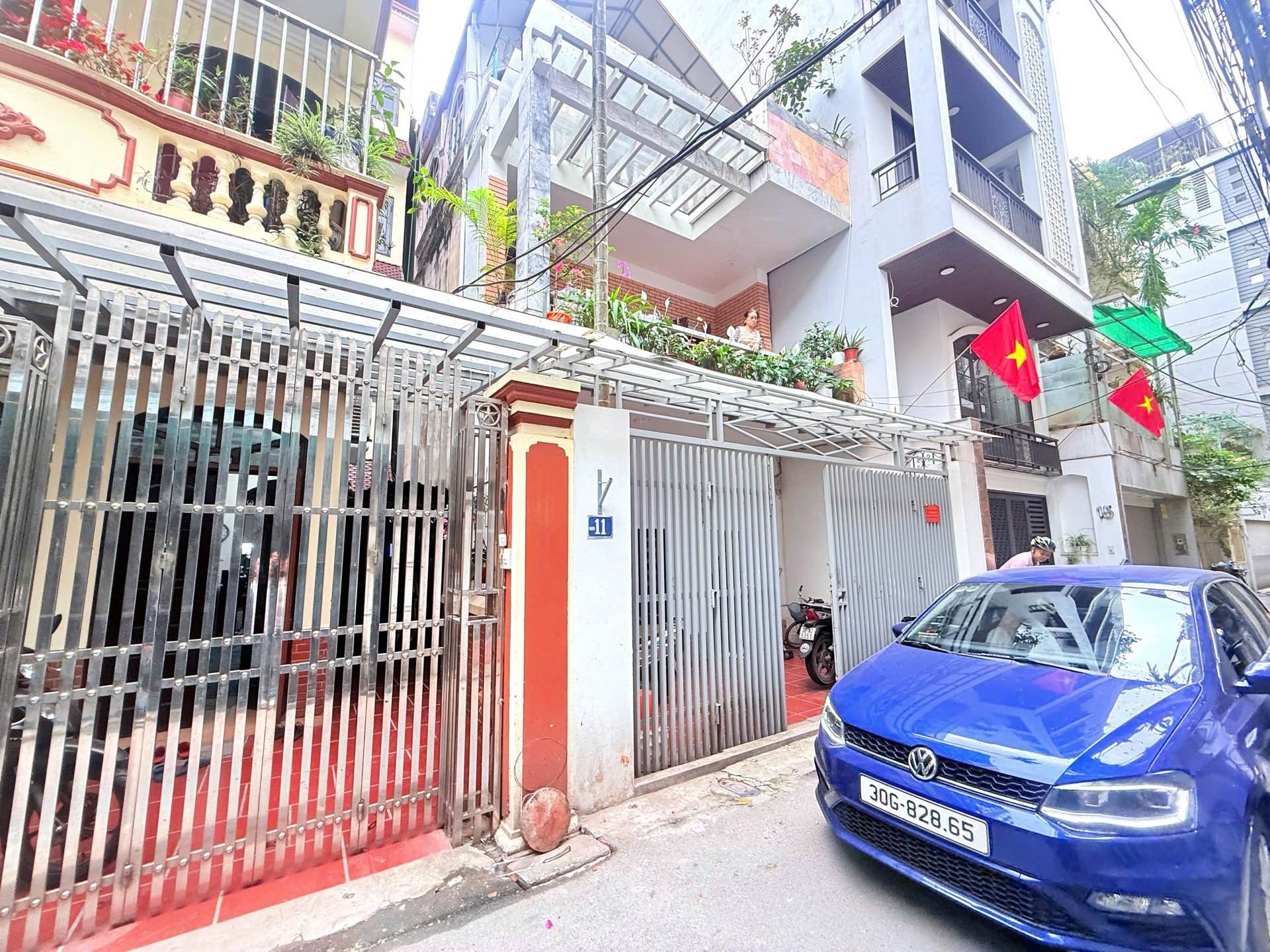 Bán nhà La Thành - diện tích 80.1m2 3 tầng - Phân lô ô tô - giá 36 tỷ