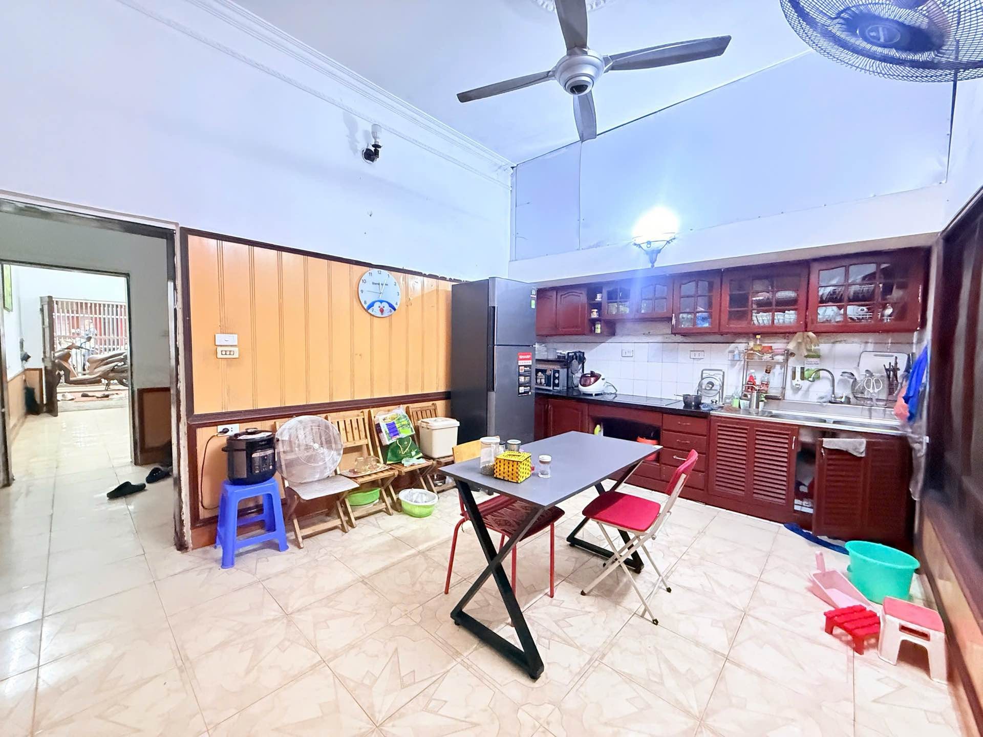 Bán nhà La Thành - diện tích 80.1m2 3 tầng - Phân lô ô tô - giá 36 tỷ