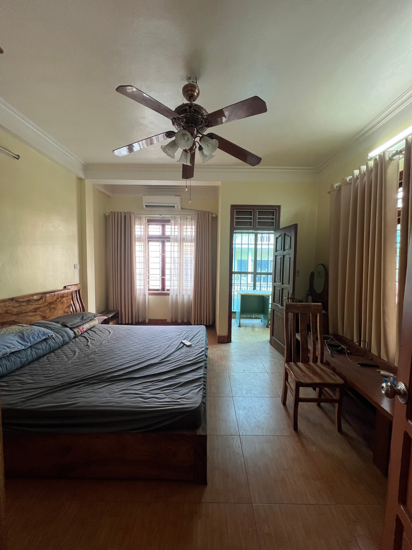 Bán nhà Thanh Lân - diện tích 68m2 4 tầng - Mặt phố, lô góc - giá 14,9 tỷ