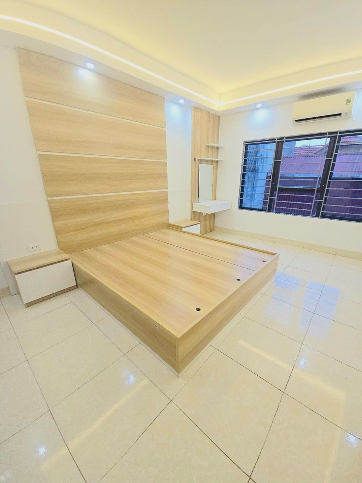 Bán nhà Nam Dư - diện tích 30m2 5 tầng - gần ô tô - giá 7,5 tỷ