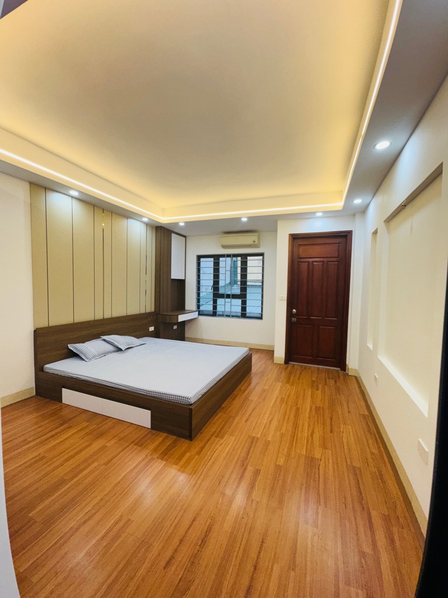 Bán nhà Nam Dư - diện tích 30m2 5 tầng - gần ô tô - giá 7,5 tỷ
