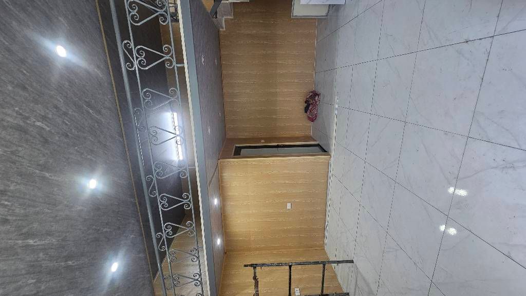 Bán nhà Ngũ Nhạc - diện tích 30m2 1.5 tầng - Ô tô đỗ cổng - giá 1,85 tỷ